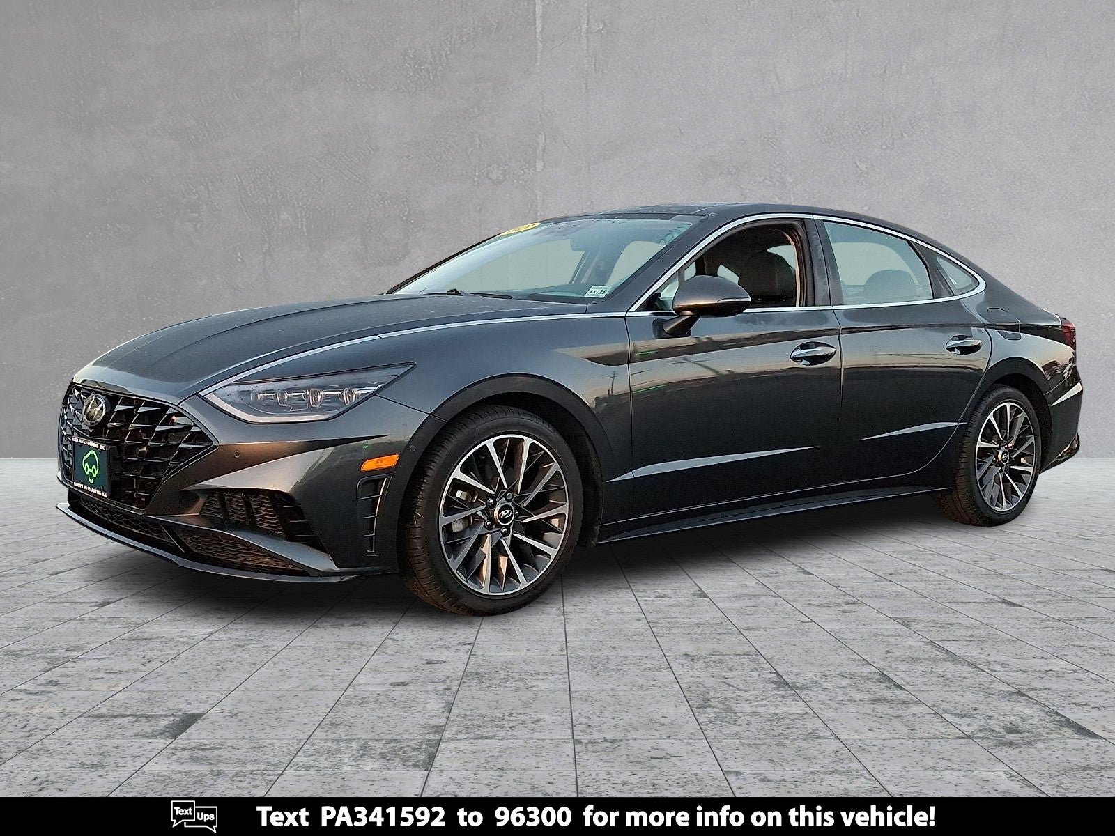 Used 2023 Hyundai Sonata Limited w/ Preferred Accessory Package FWD image 1