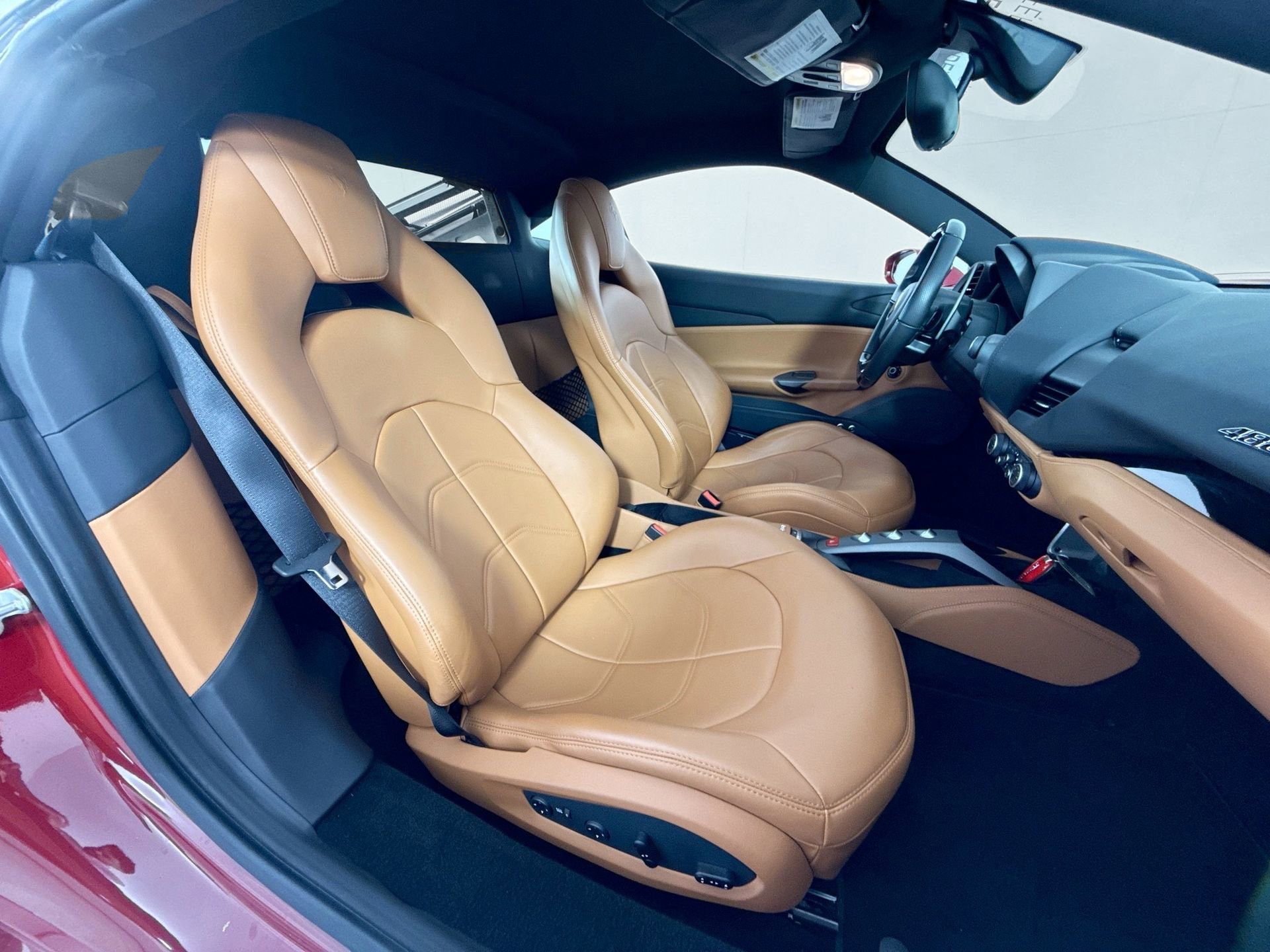 Certified 2019 Ferrari 488 GTB RWD image 21