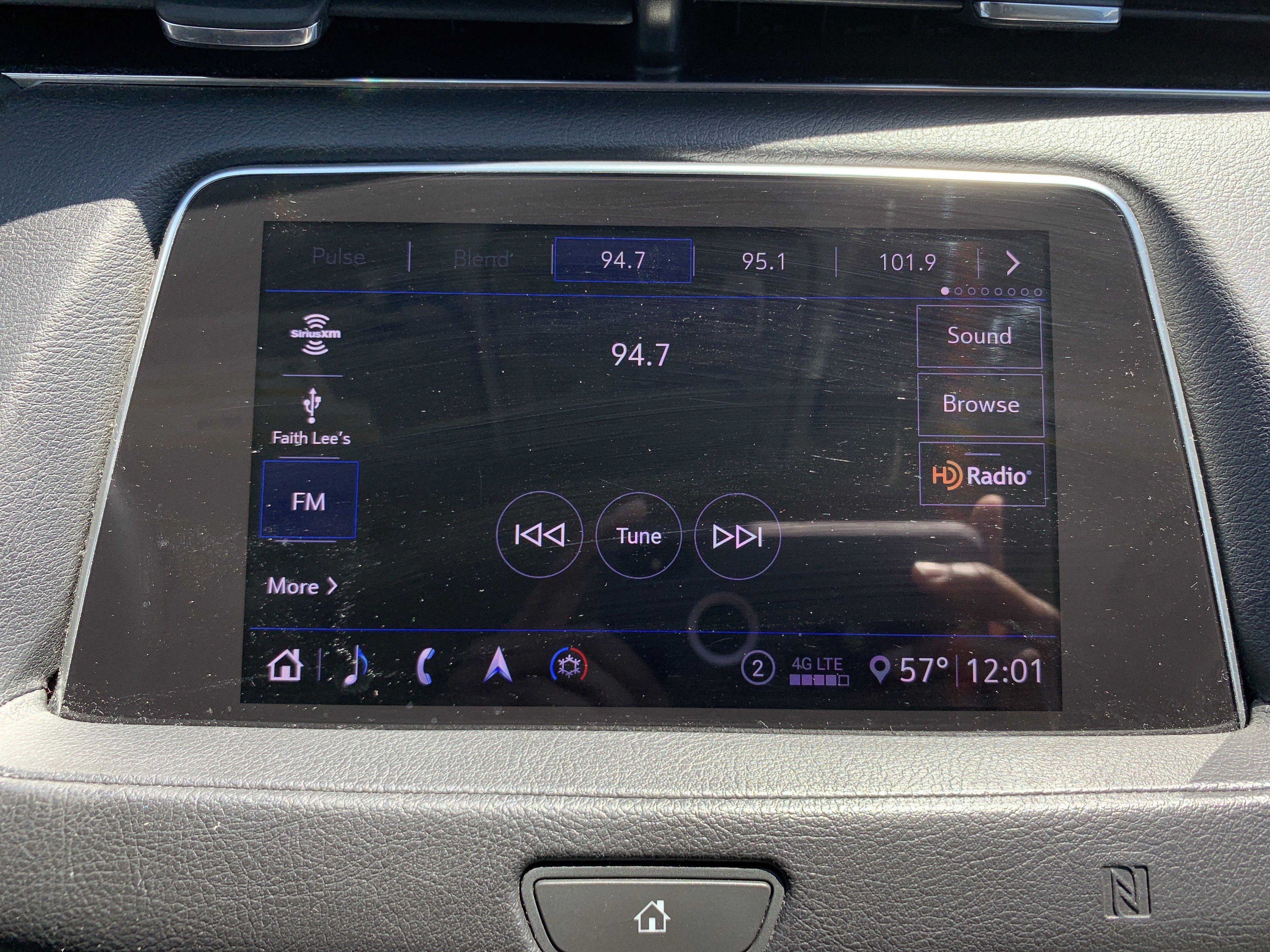 Used 2020 Cadillac XT4 Premium Luxury w/ Driver Awareness Package FWD image 23