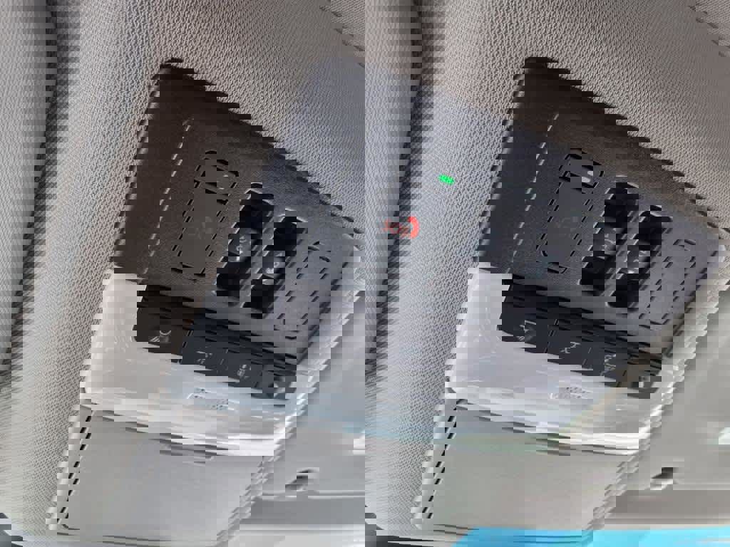 New 2025 Nissan Rogue Platinum w/ Tech Package image 44