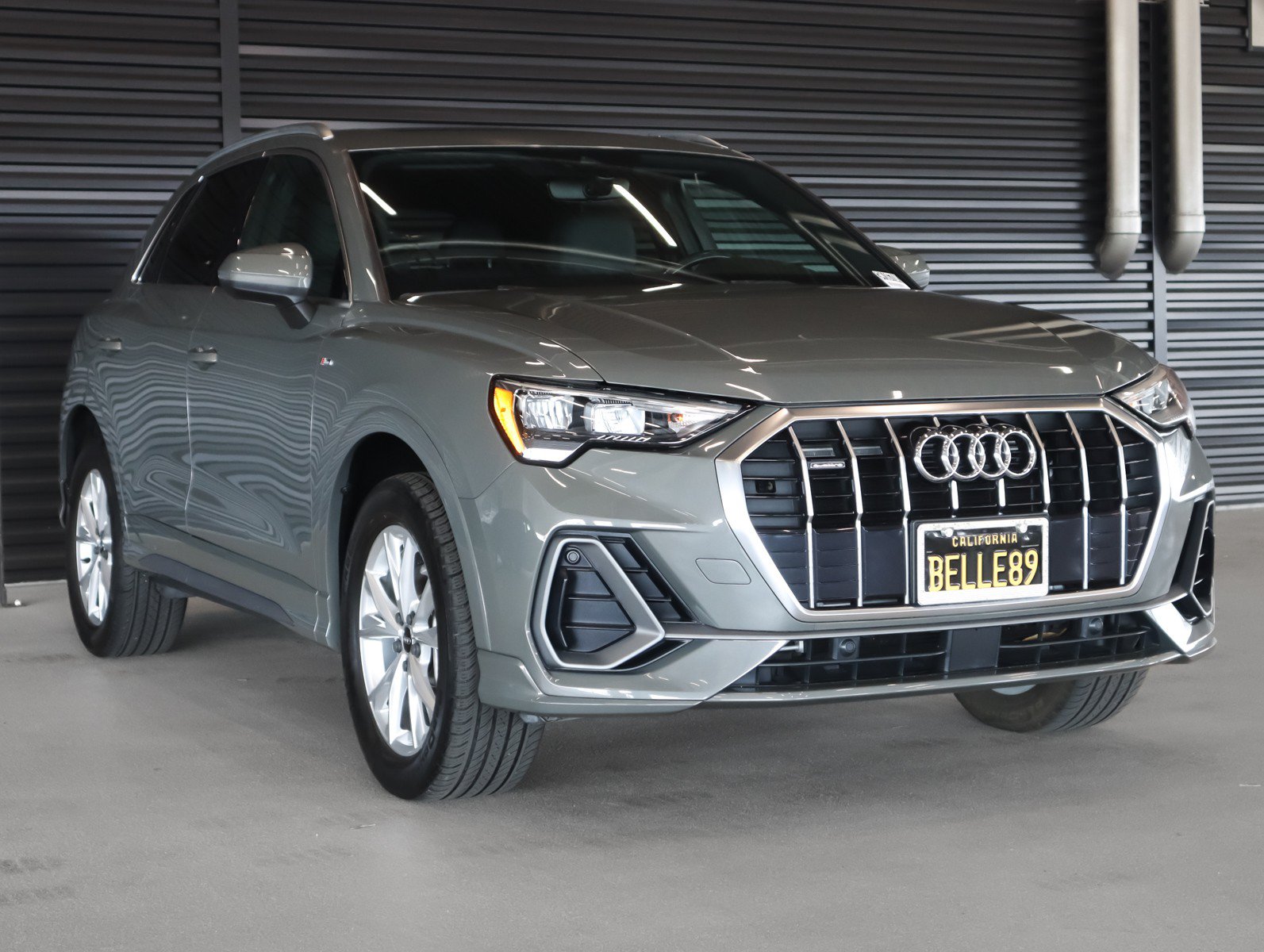 Used 2022 Audi Q3 2.0T Premium w/ Convenience Package AWD/4WD image 9
