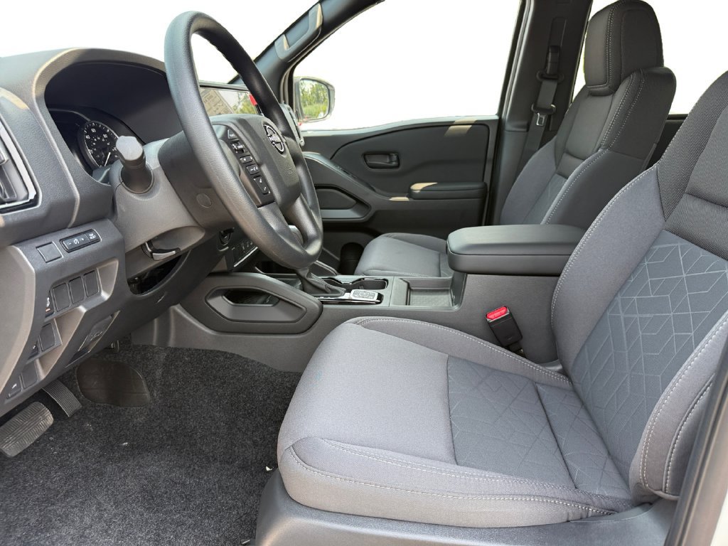 New 2026 Nissan Frontier SV w/ Tow Package AWD/4WD image 9