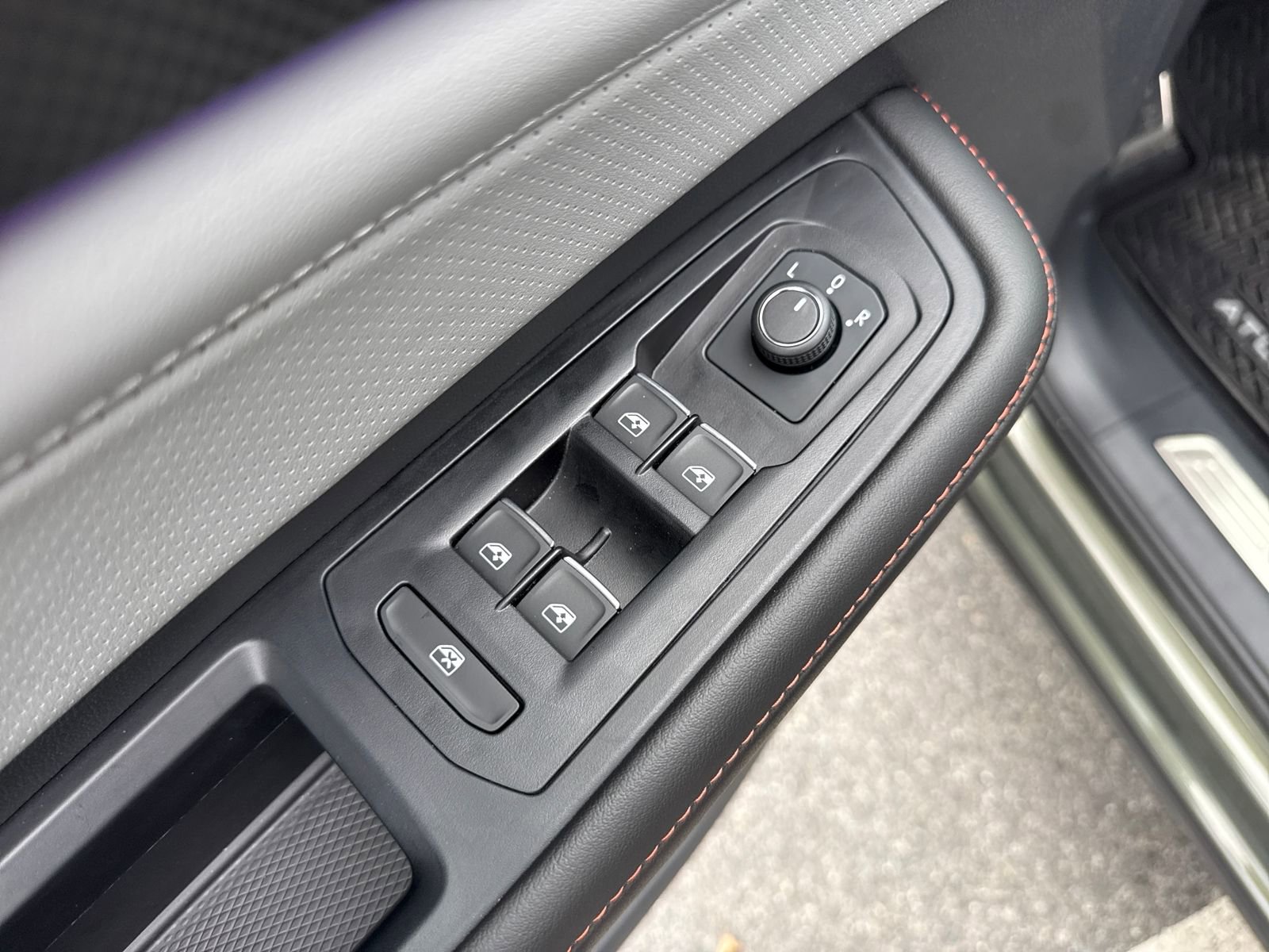 Certified 2025 Volkswagen Atlas Peak Edition SE image 17