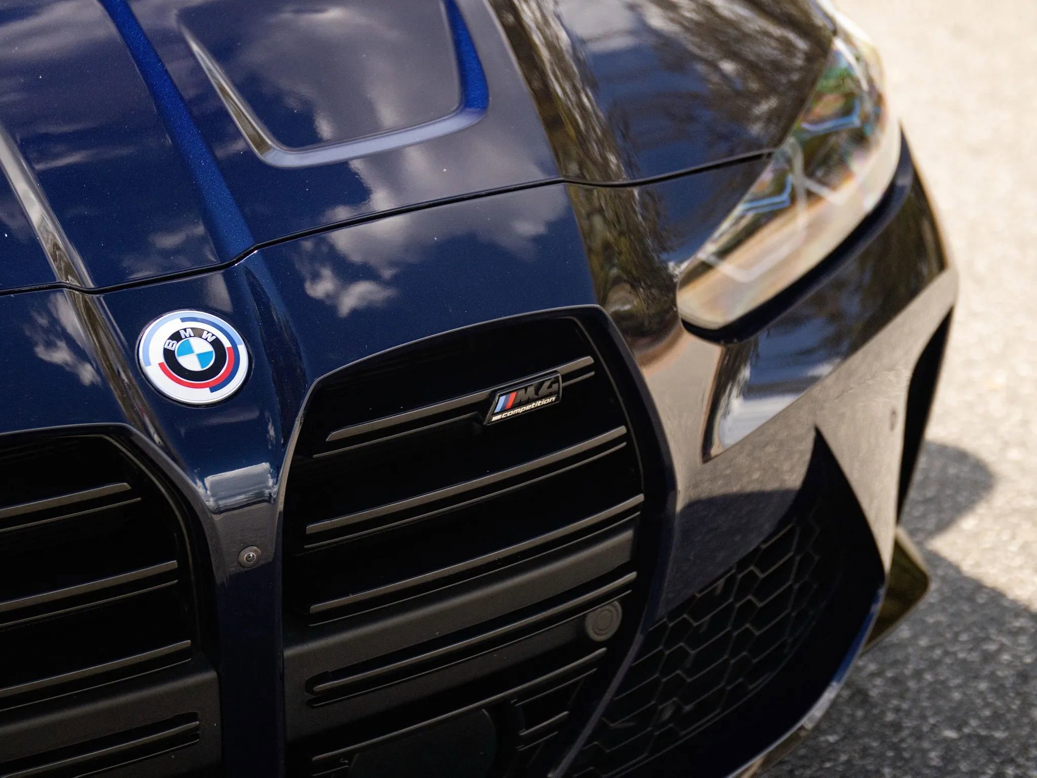 Used 2023 BMW M4 xDrive Competition image 4