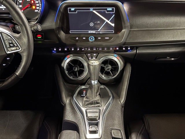 Used 2017 Chevrolet Camaro SS image 18