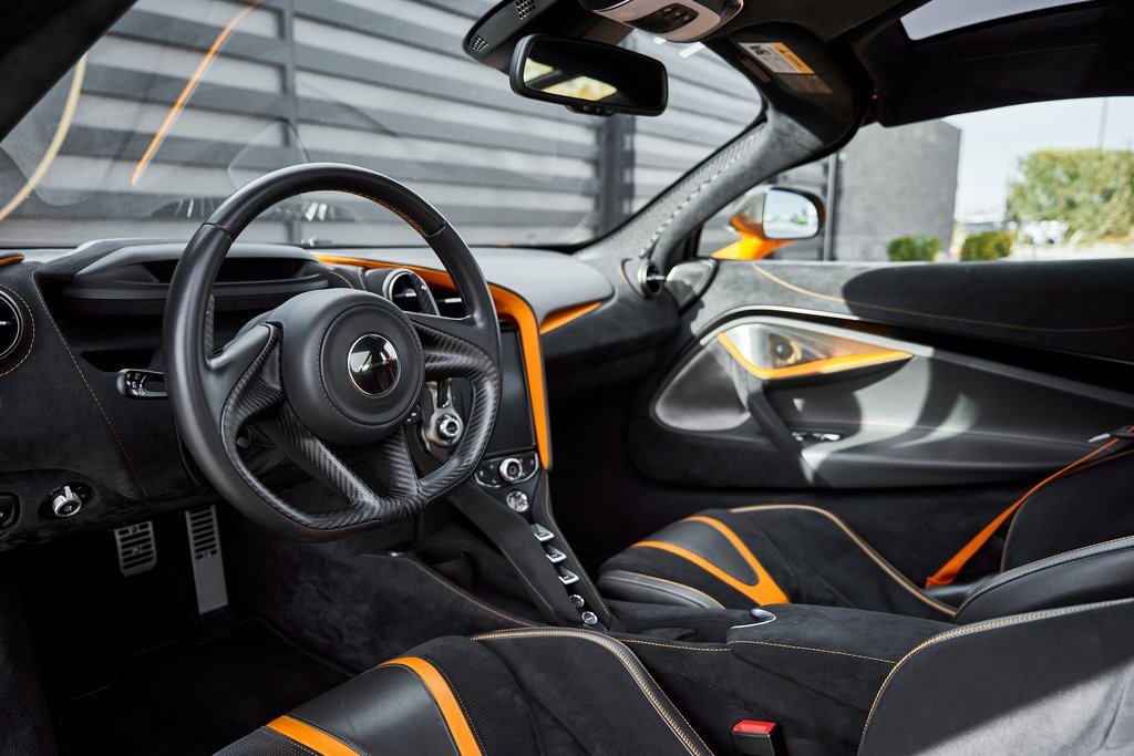 Used 2018 McLaren 720S Performance image 2