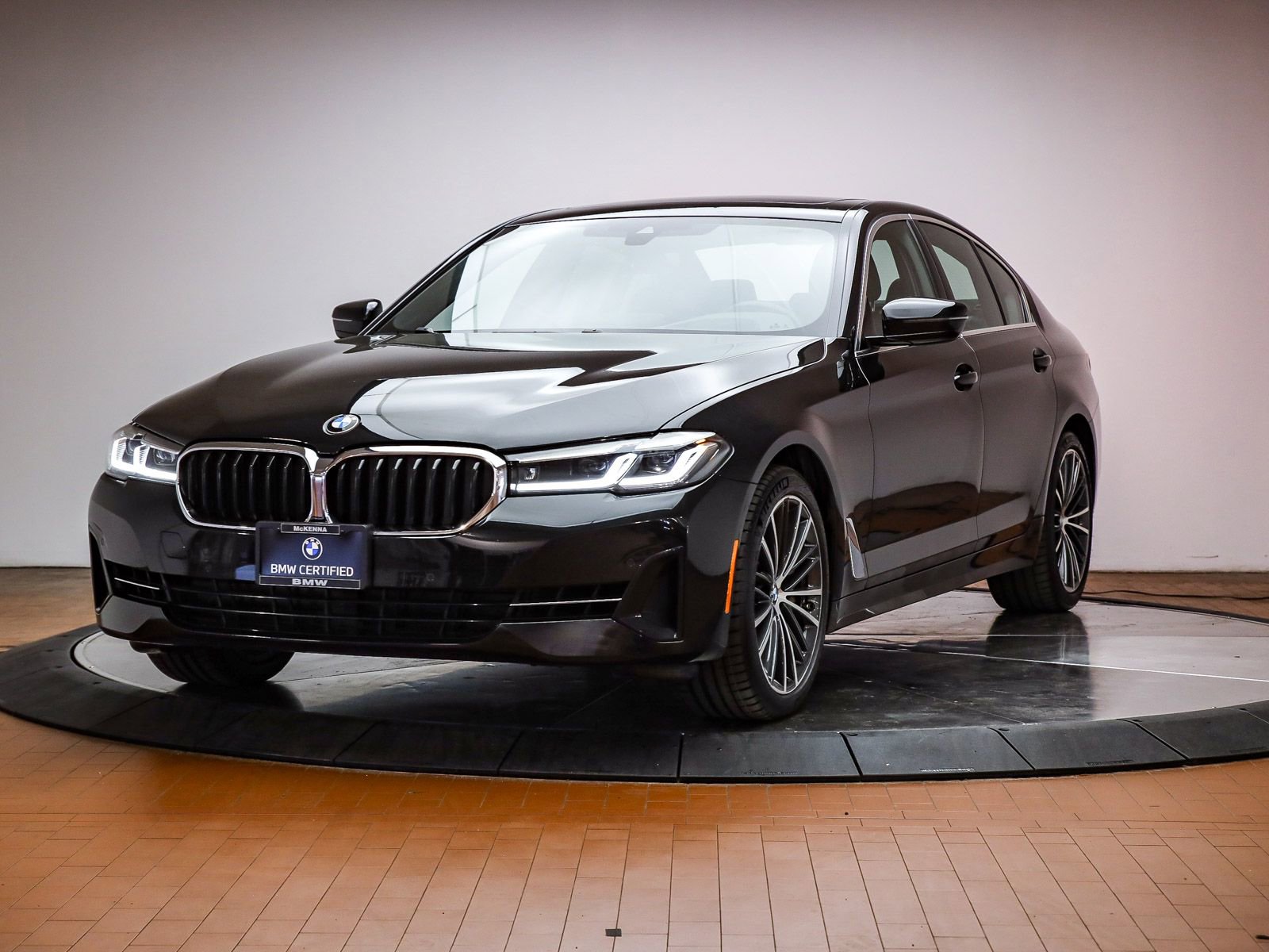 Certified 2023 BMW 540i 540i w/ Premium Package image 1