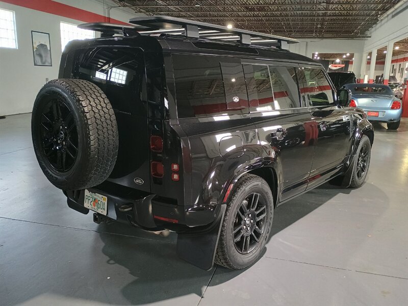 Used 2022 Land Rover Defender 110 X-Dynamic SE AWD/4WD image 5