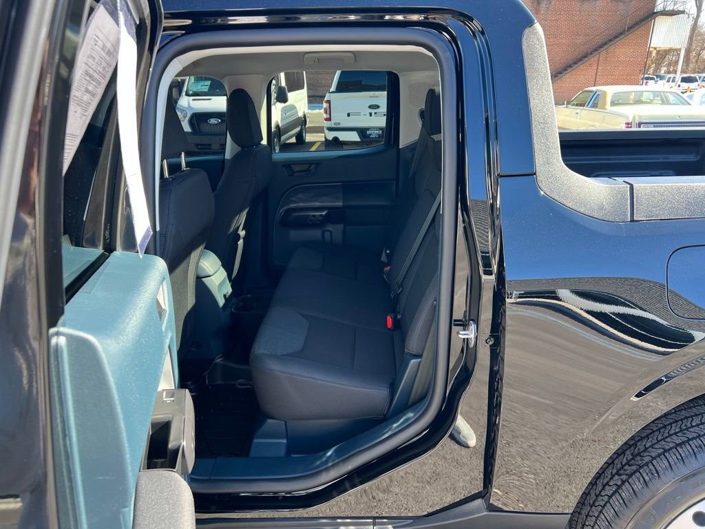 Used 2025 Ford Maverick XL image 16