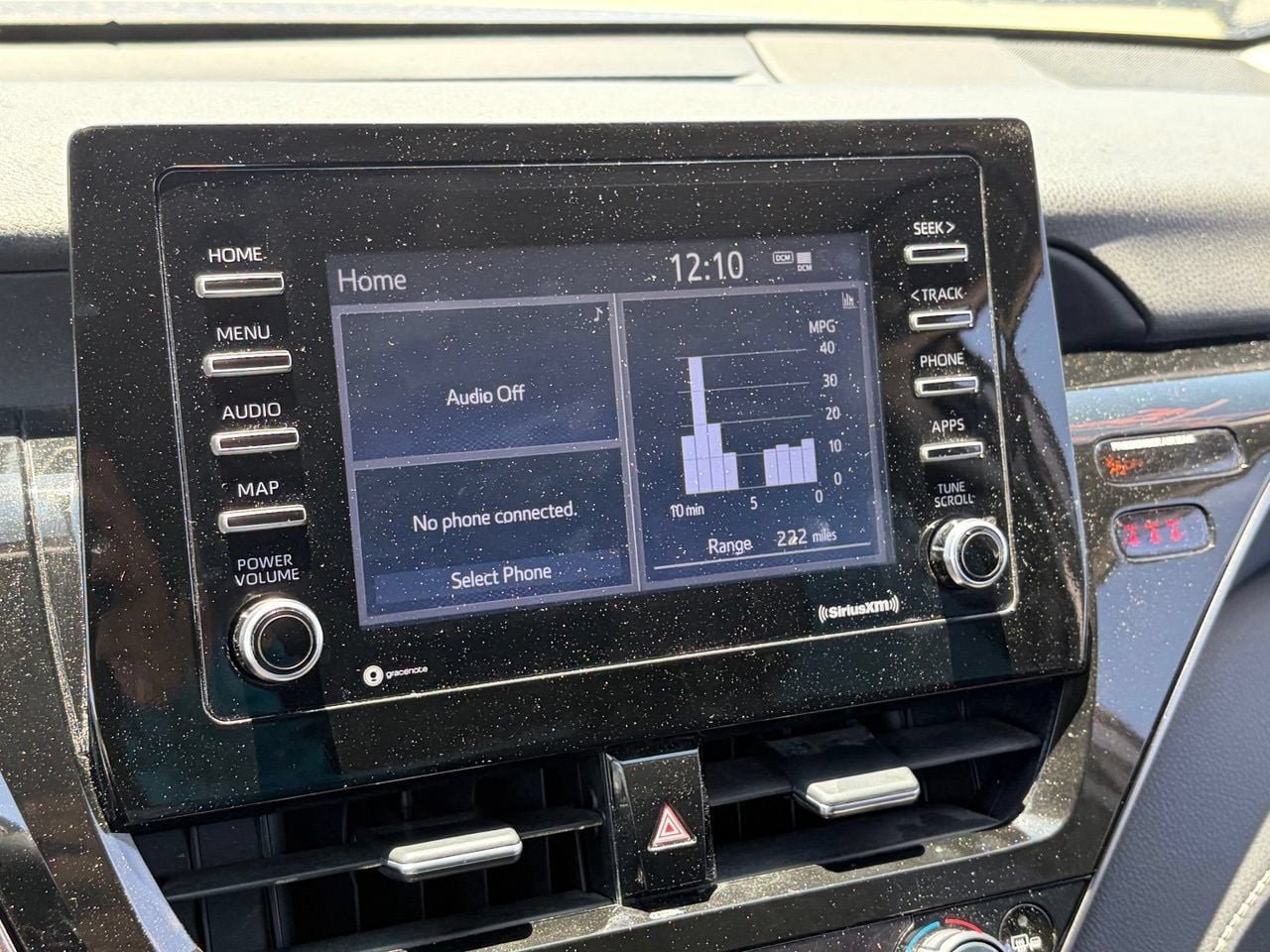 Used 2024 Toyota Camry SE FWD image 9