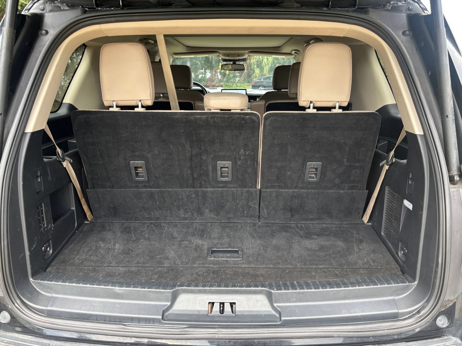 Used 2024 Ford Expedition Limited RWD image 35
