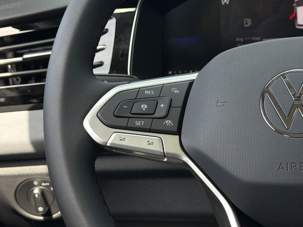 New 2026 Volkswagen Jetta SE FWD image 22