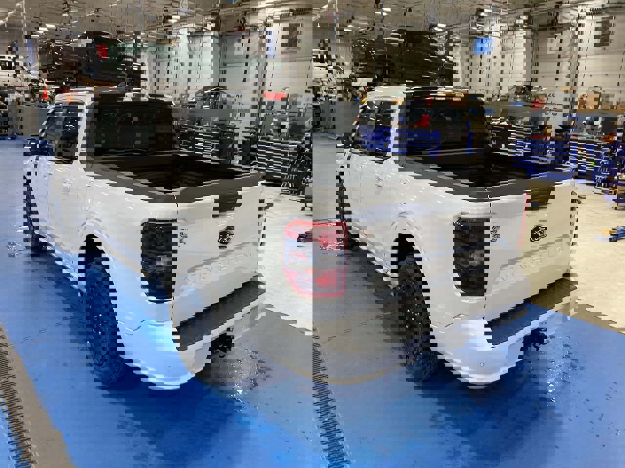 Used 2025 Ford Maverick Lobo image 5