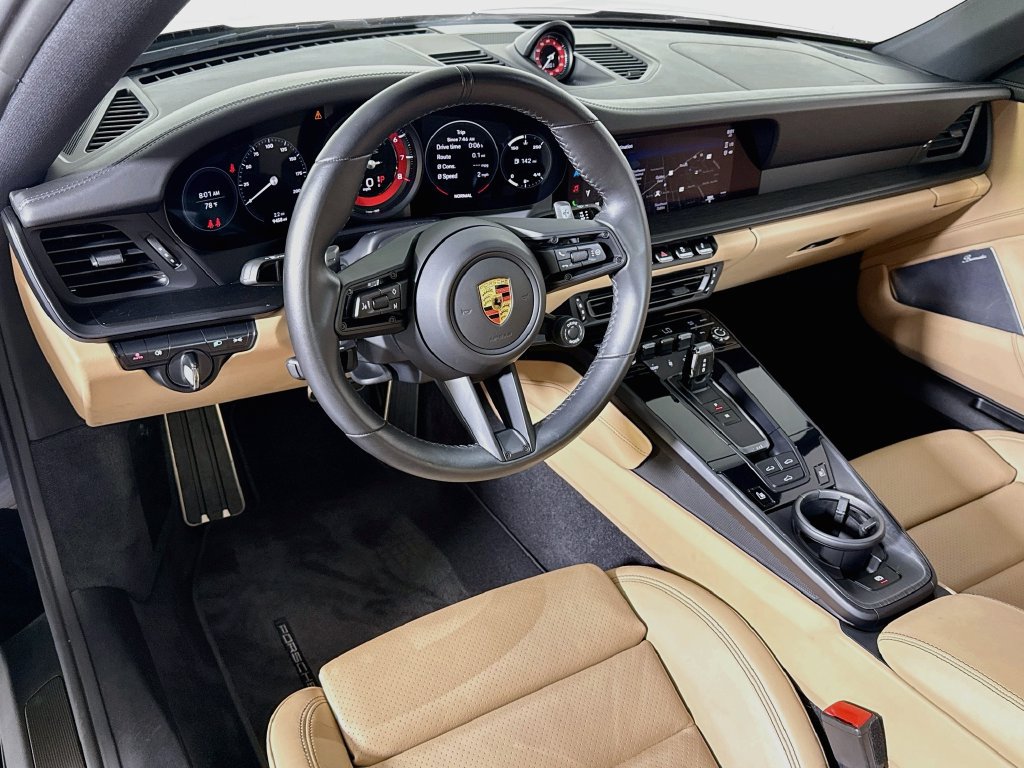 Certified 2024 Porsche 911 Carrera GTS RWD image 4