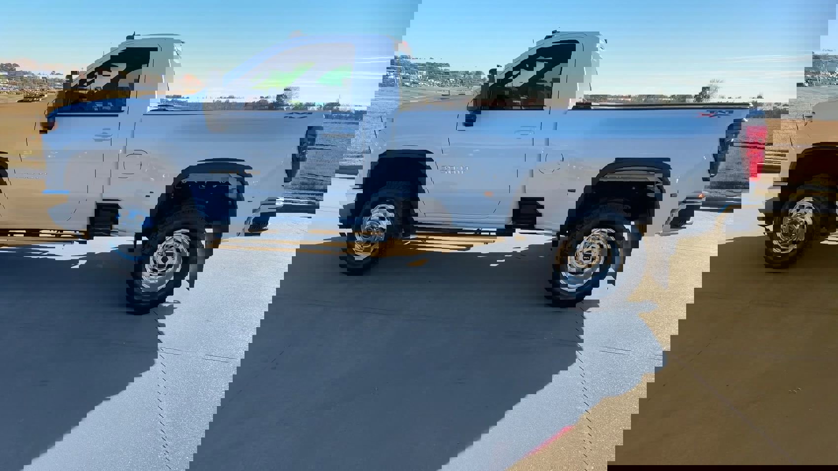 Used 2024 Chevrolet Silverado 3500 LT image 6