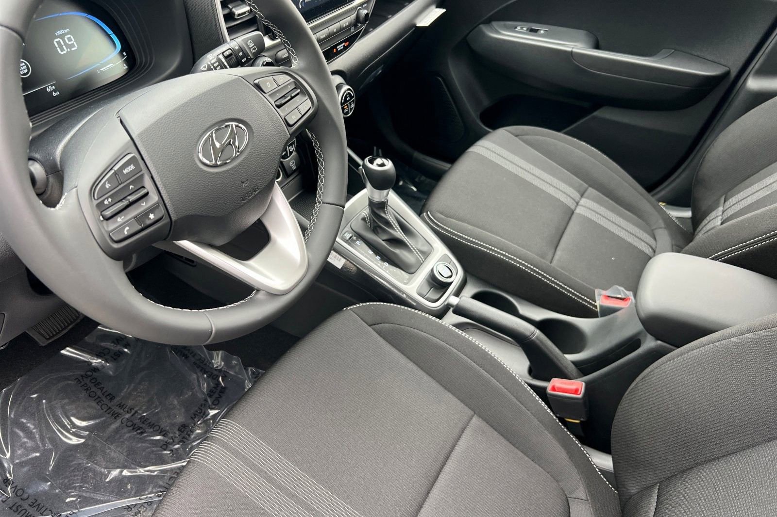 New 2025 Hyundai Venue SEL image 10