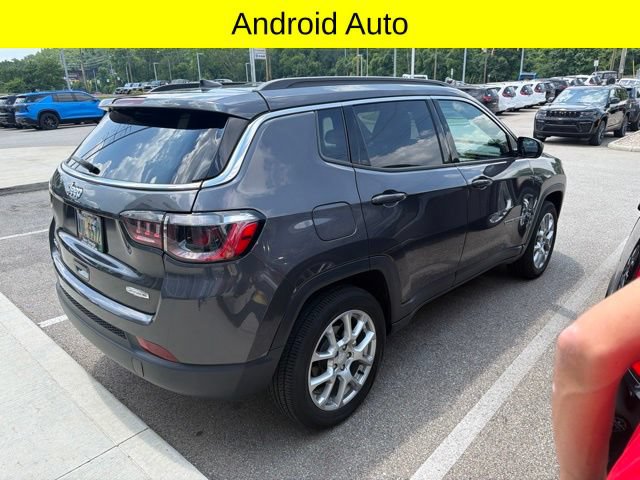 Used 2024 Jeep Compass Latitude AWD/4WD image 6