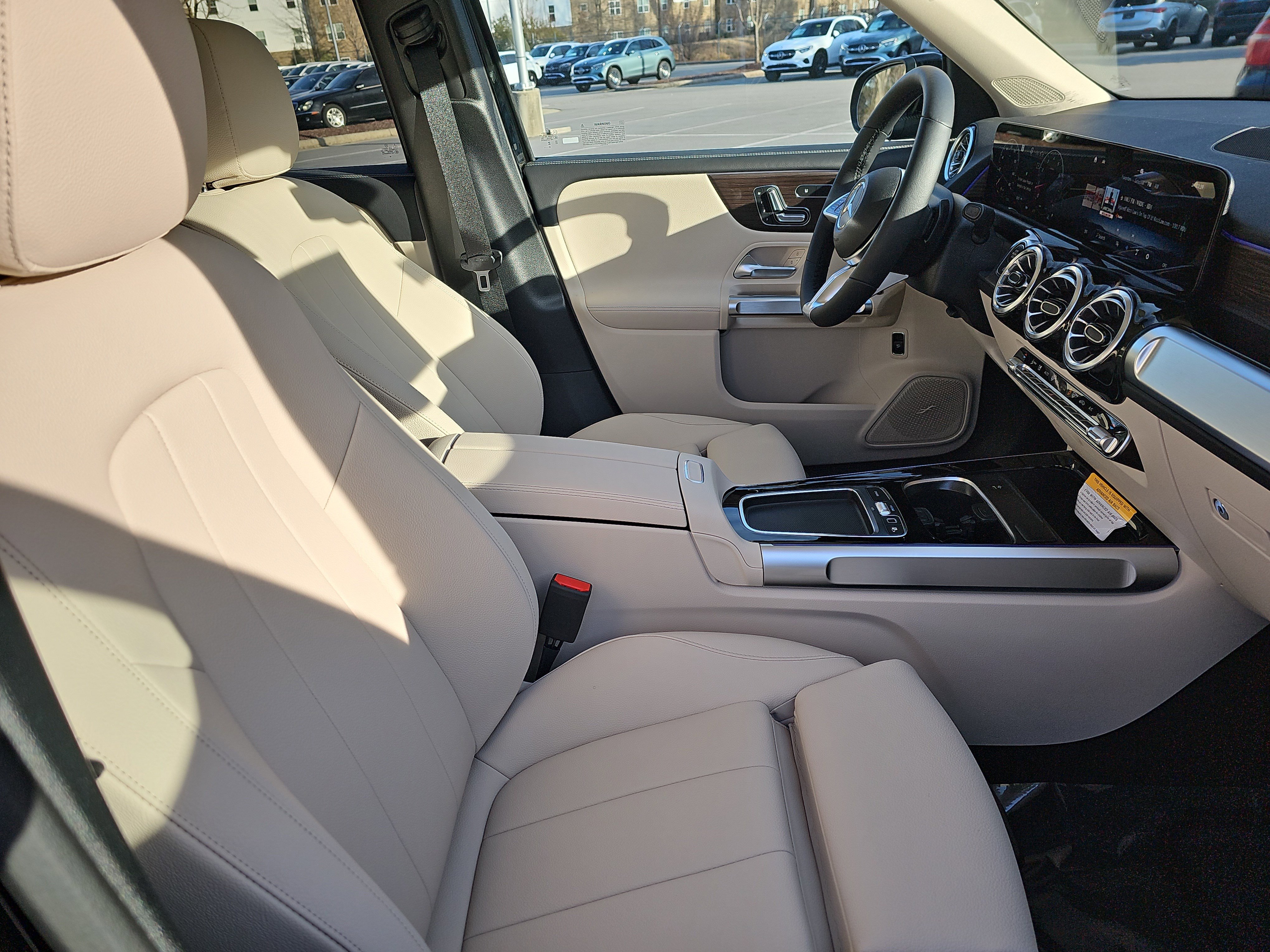 New 2026 Mercedes-Benz GLB 250 image 10