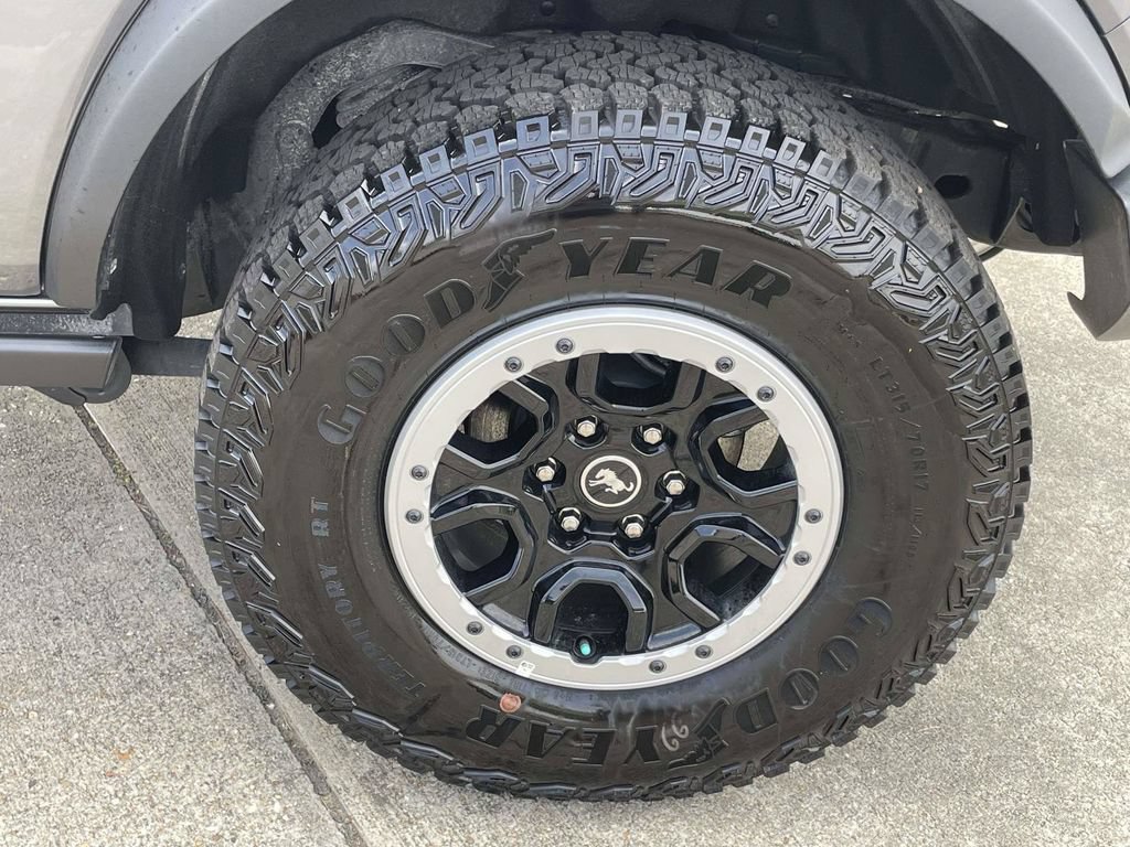 New 2025 Ford Bronco Badlands w/ Sasquatch Package AWD/4WD image 9