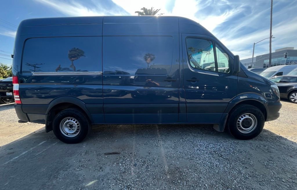Used 2018 Mercedes-Benz Sprinter 2500 image 4