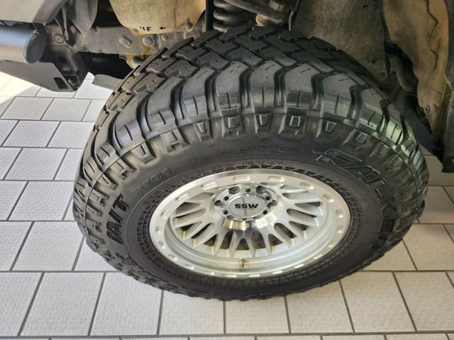 Used 2021 Toyota Tacoma TRD Off-Road AWD/4WD image 8