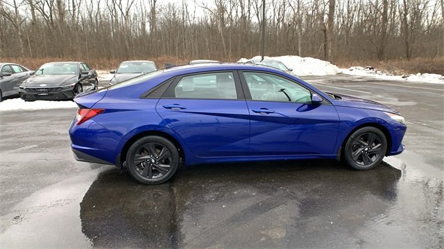 Used 2022 Hyundai Elantra SEL w/ Convenience Package image 6