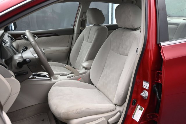 Used 2013 Nissan Sentra SL w/ Premium Pkg FWD image 5