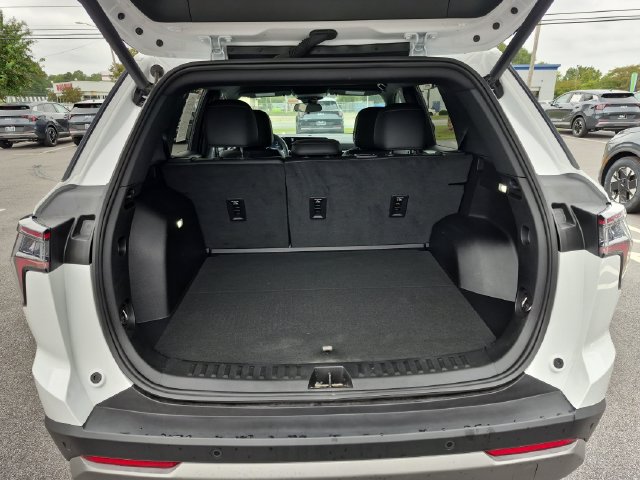 Used 2026 Chevrolet Equinox LT w/ Convenience Package II FWD image 22