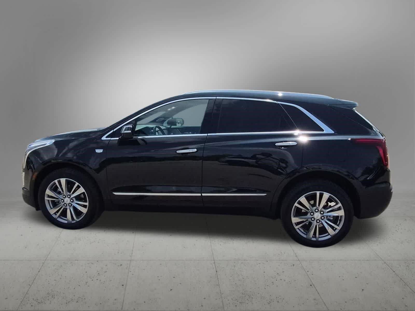 Used 2024 Cadillac XT5 Premium Luxury AWD/4WD image 3