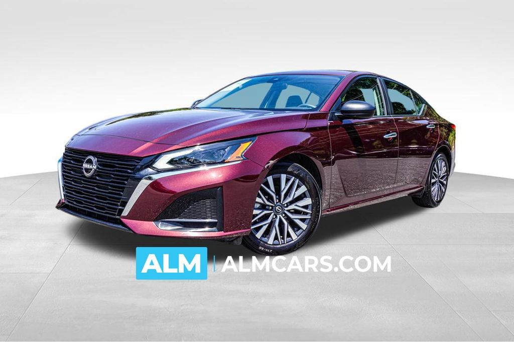 Used 2025 Nissan Altima 2.5 SV