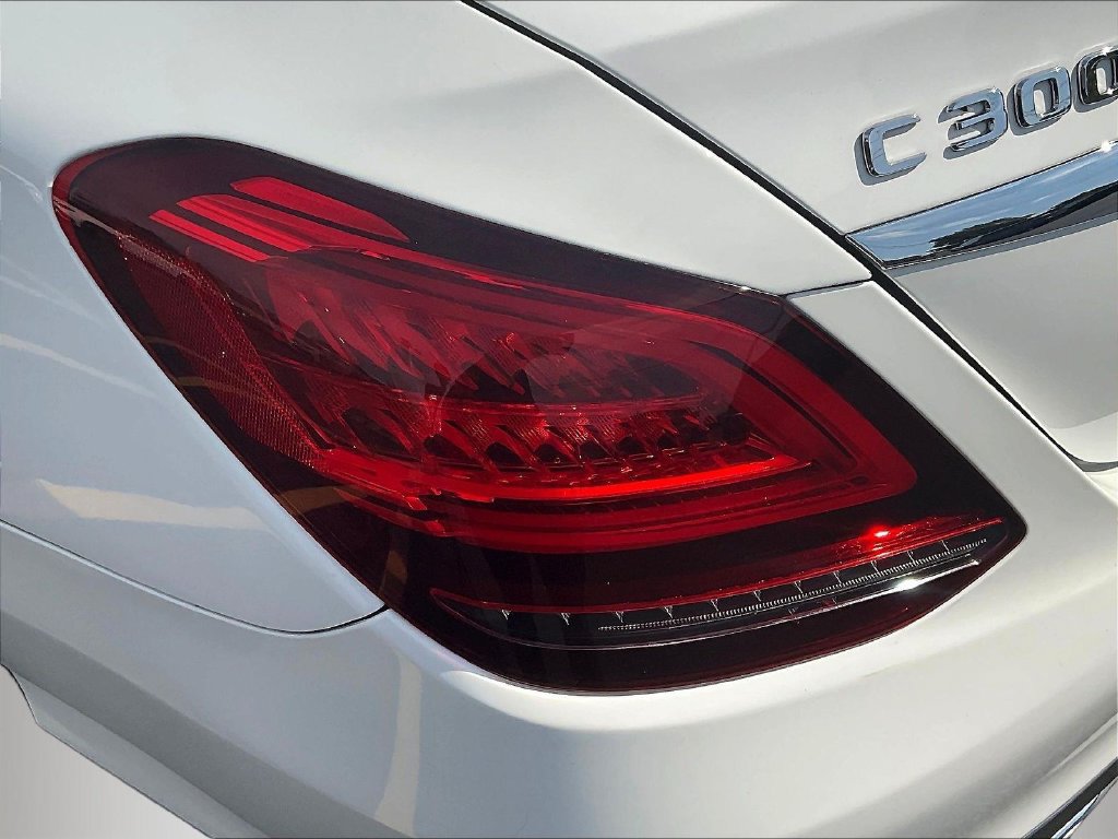 Used 2019 Mercedes-Benz C 300 Sedan image 23