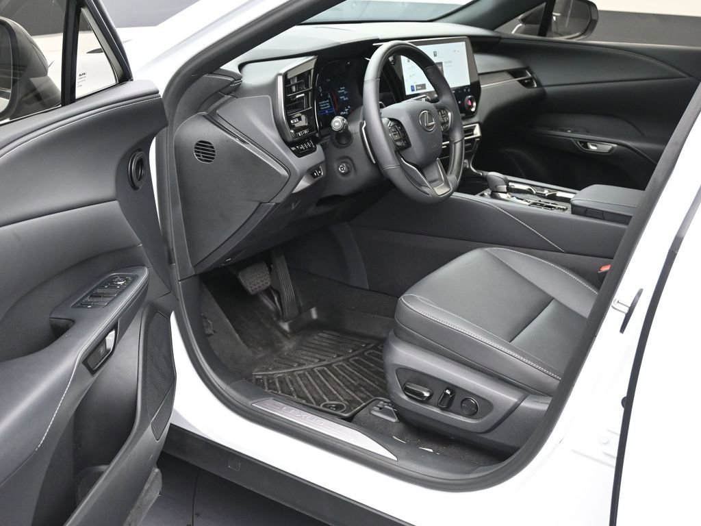 Used 2025 Lexus RX 350 F Sport w/ Convenience Package image 11