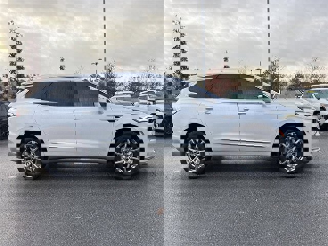 Used 2023 Buick Enclave Premium w/ Experience Buick Package image 2