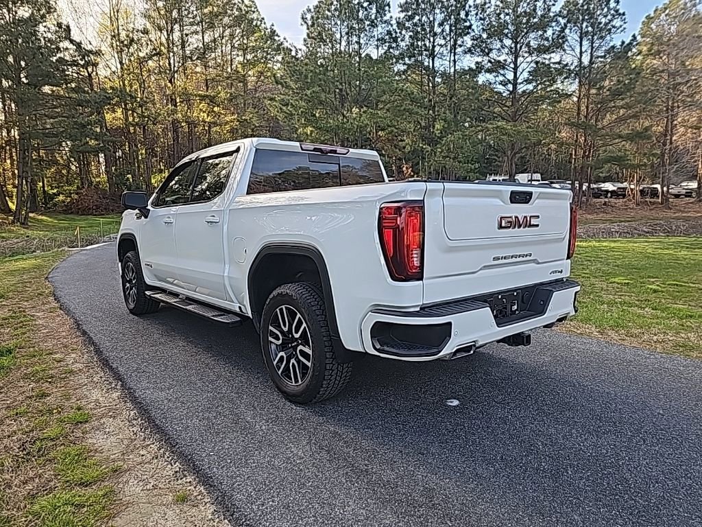 Used 2025 GMC Sierra 1500 AT4 w/ Technology Package image 9