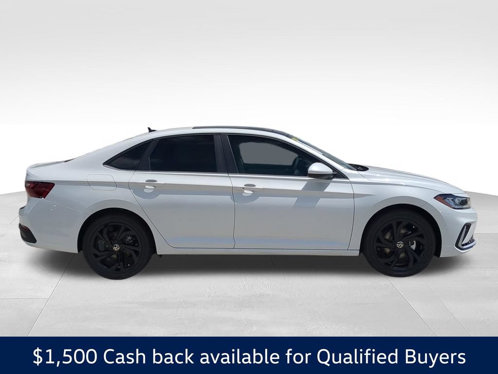 New 2026 Volkswagen Jetta SE FWD image 2