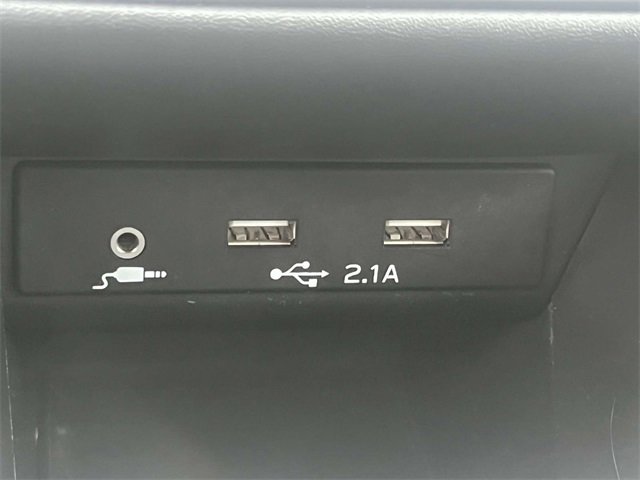 Used 2020 Subaru Outback Limited image 27