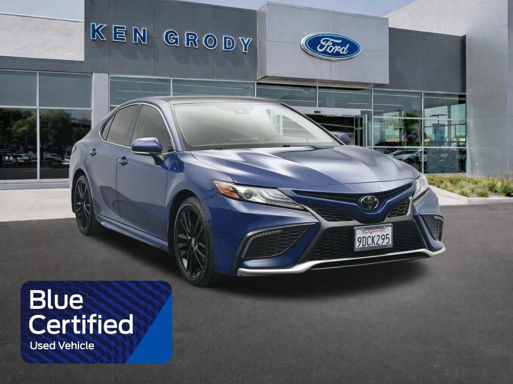 Used 2023 Toyota Camry XSE image 1