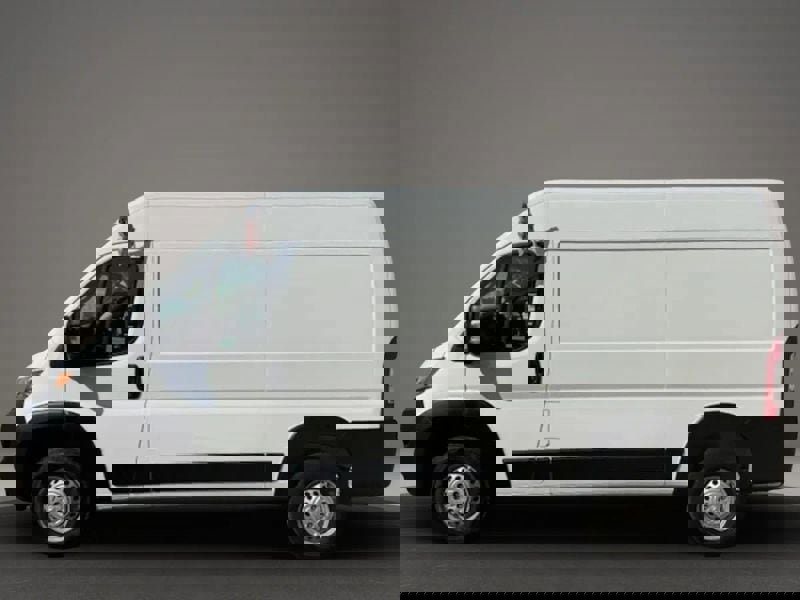 New 2025 RAM ProMaster 2500 w/ Premium Convenience Group image 5