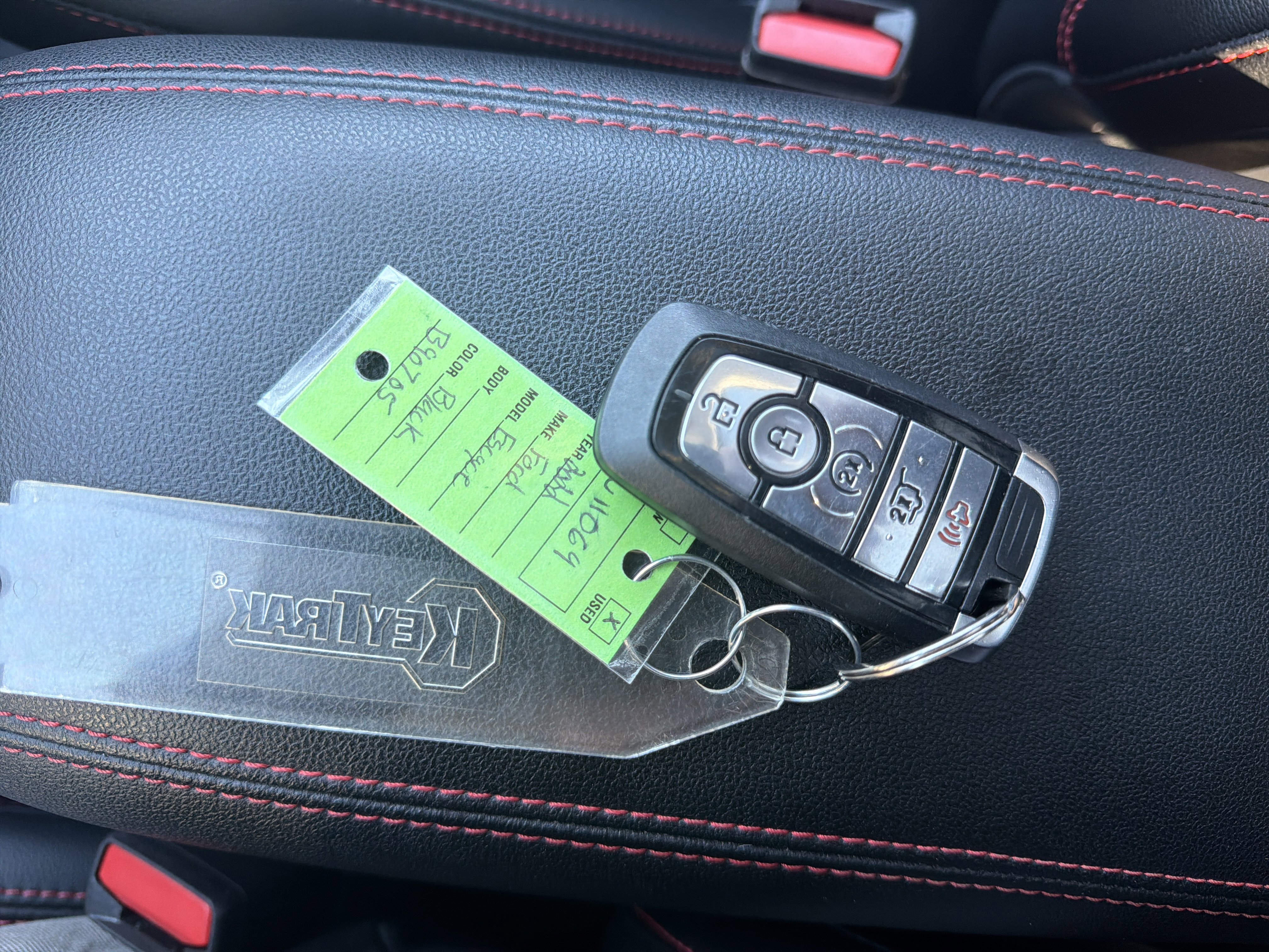 Used 2022 Ford Escape SEL w/ SEL Stealth AWD Package image 31