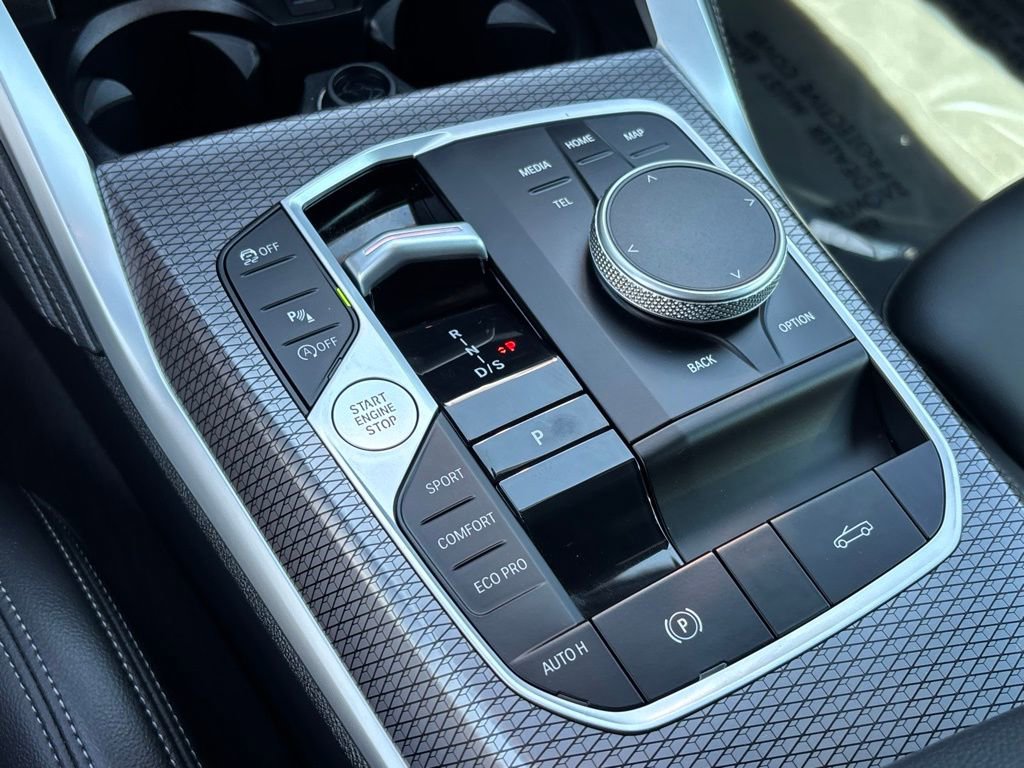 Used 2025 BMW M440i Convertible image 21