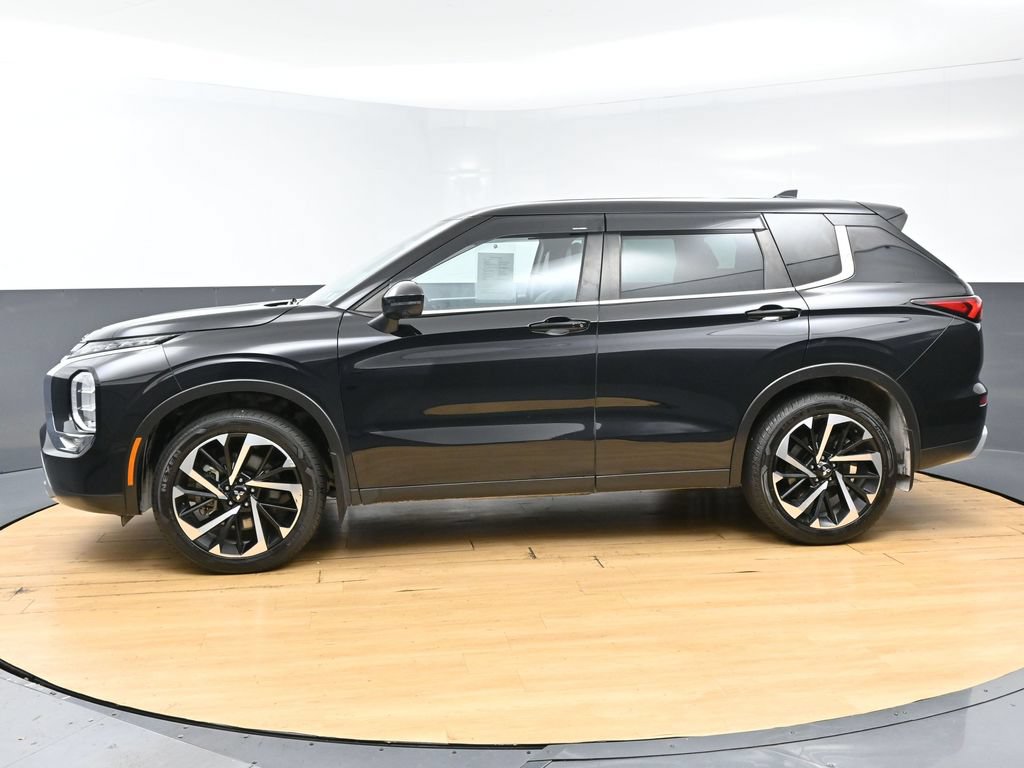 Used 2022 Mitsubishi Outlander SE FWD image 6