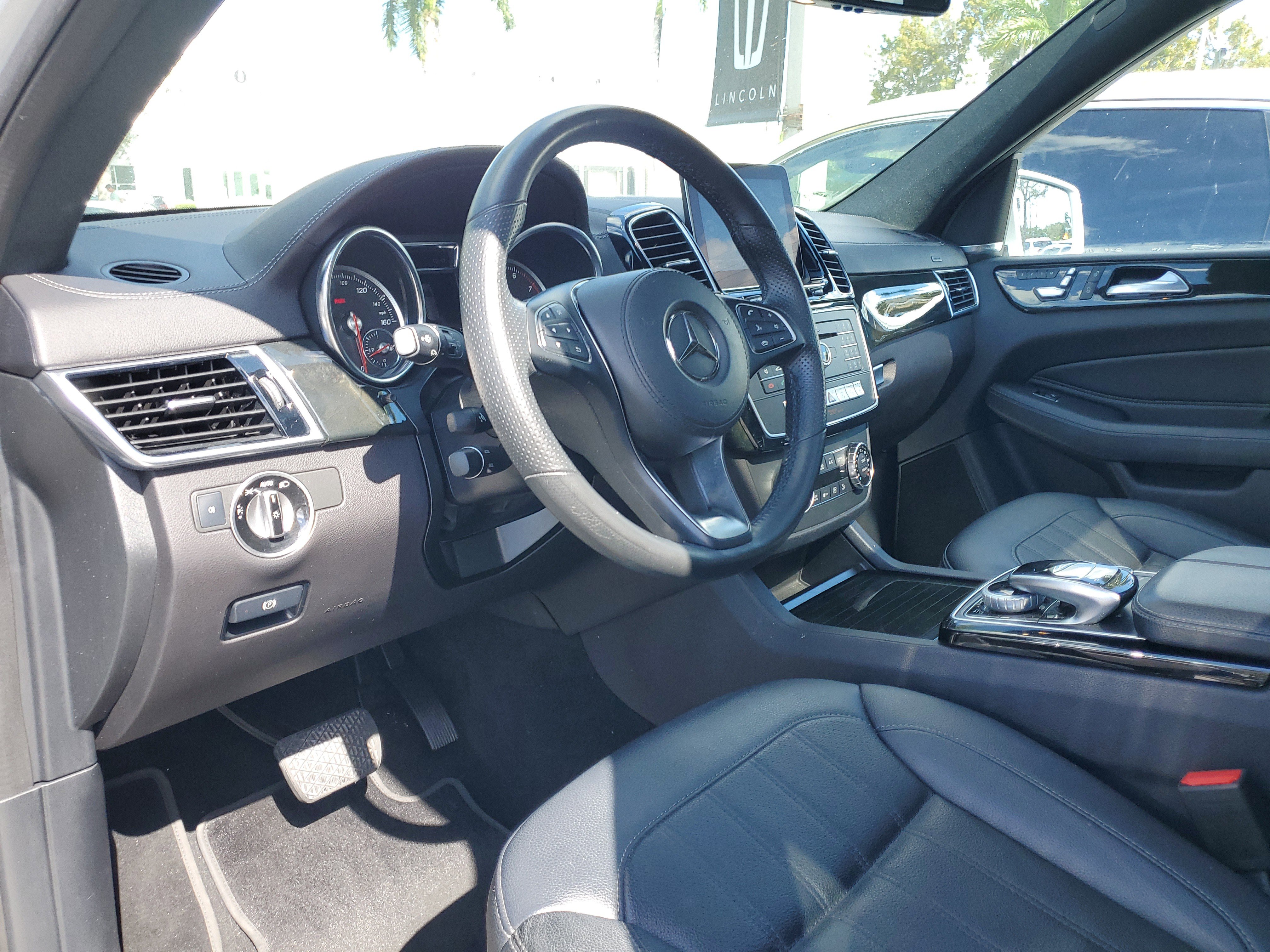 Used 2019 Mercedes-Benz GLS 450 4MATIC image 13