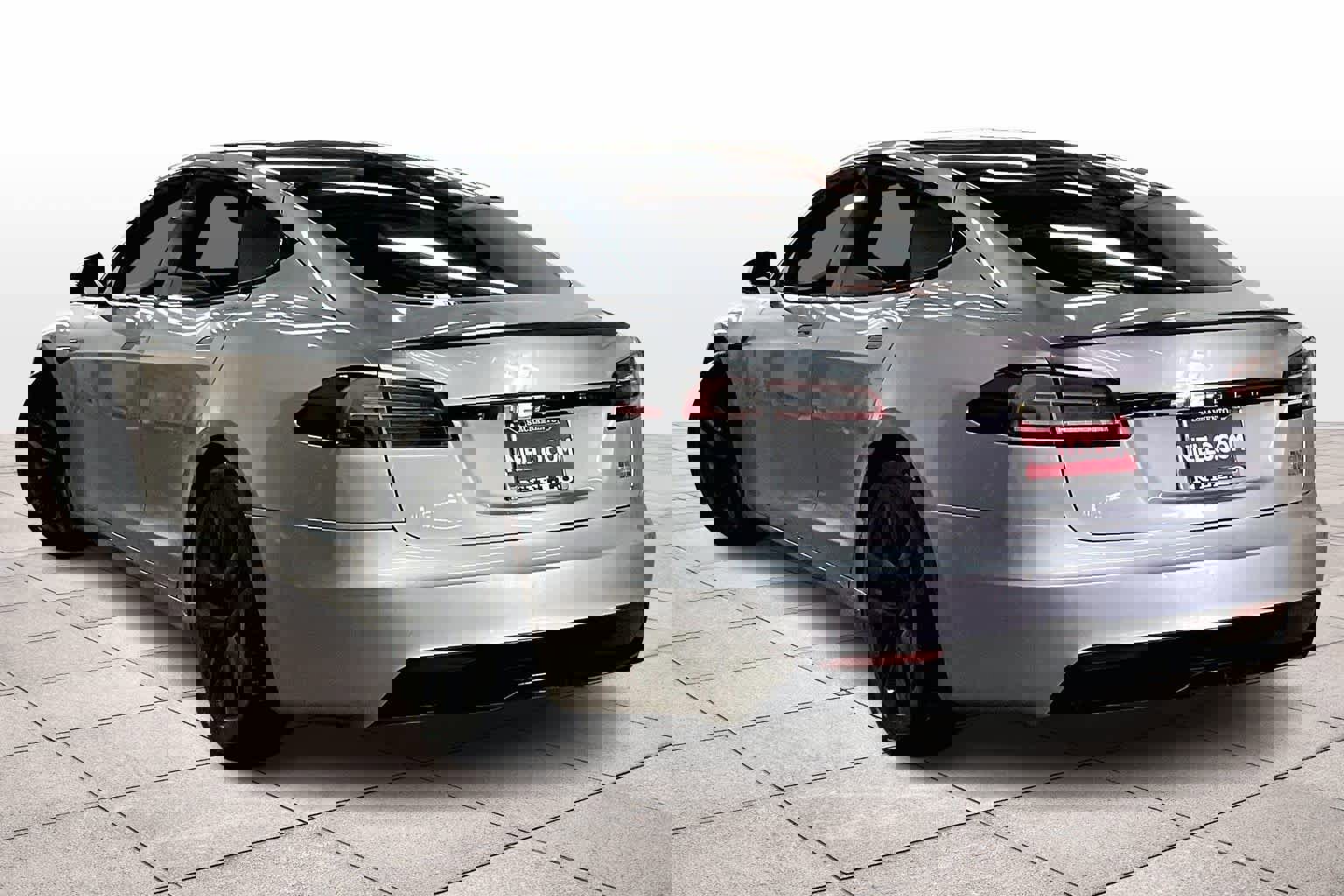 Used 2025 Tesla Model S Plaid image 15