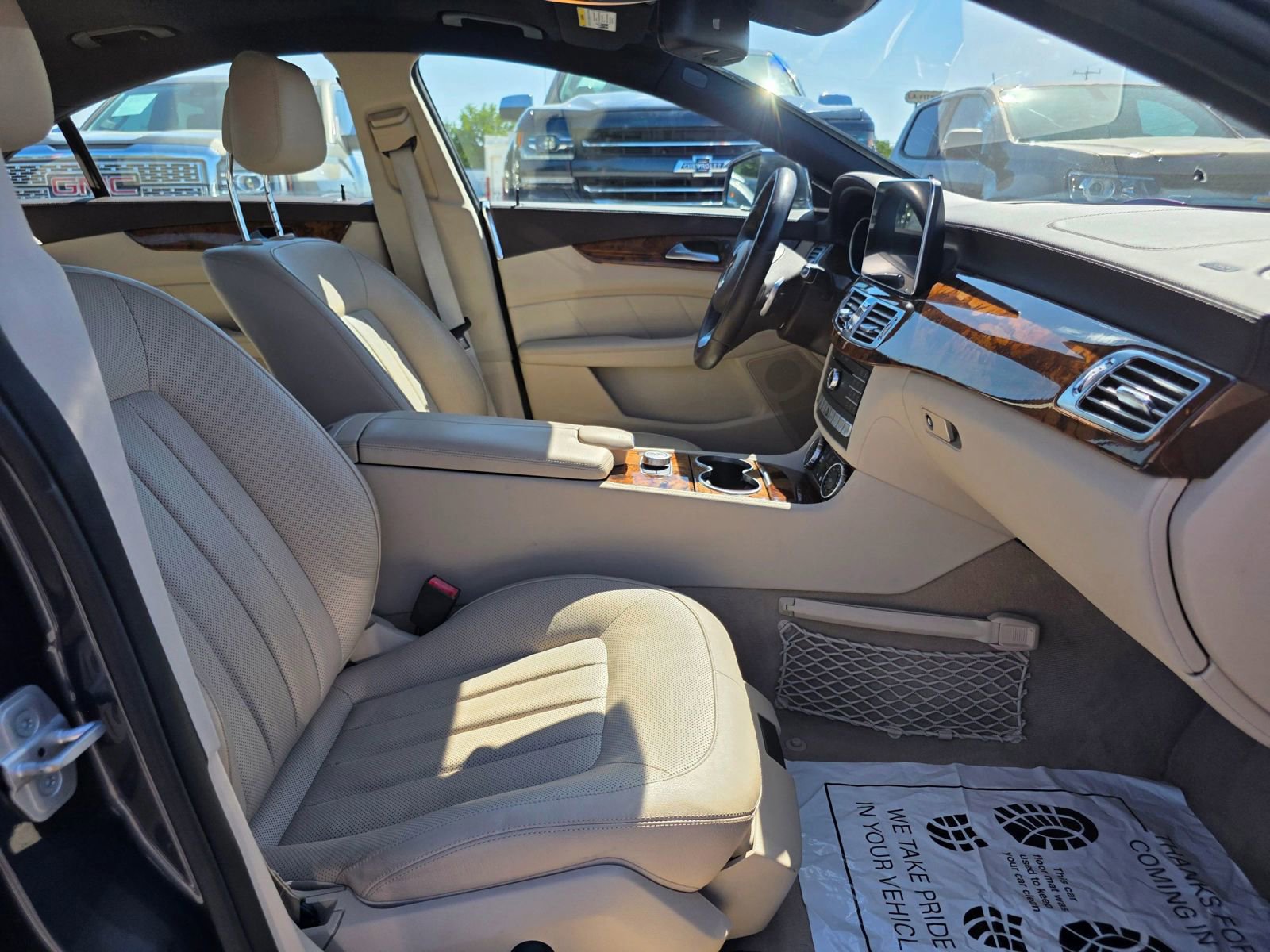 Used 2015 Mercedes-Benz CLS 400 w/ Premium 2 Package image 9