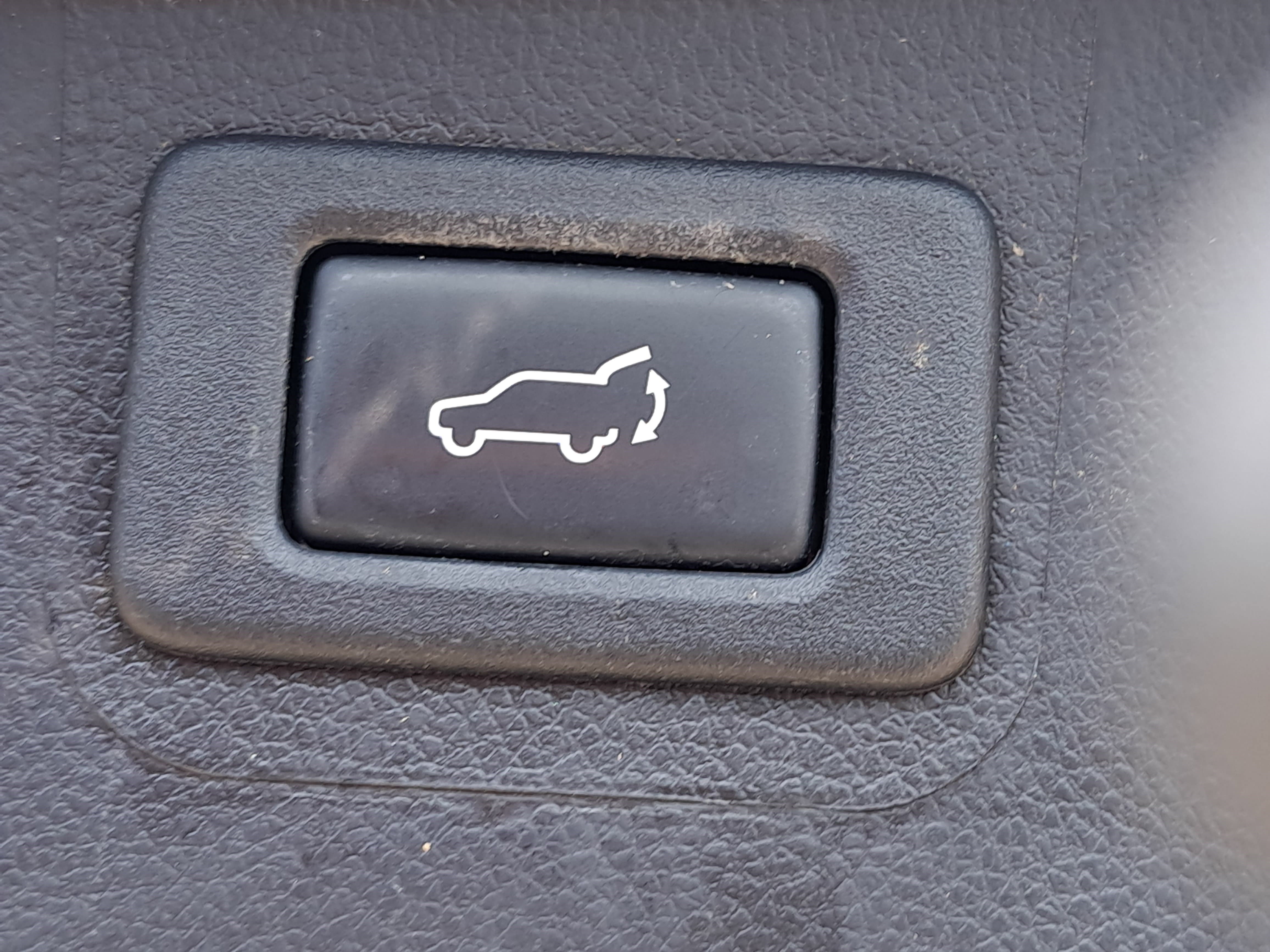 Used 2019 Subaru Outback 2.5i Premium image 13