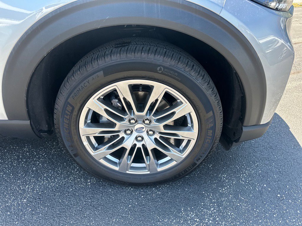 New 2025 Ford Explorer Active w/ Active Comfort Package image 4