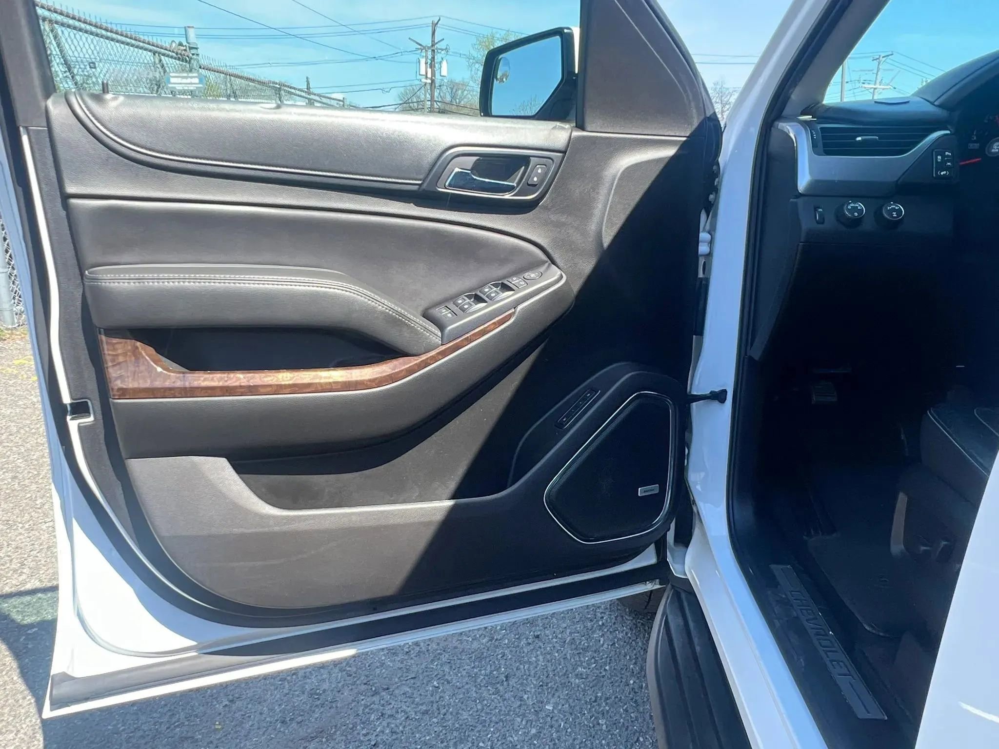 Used 2019 Chevrolet Suburban LT AWD/4WD image 12