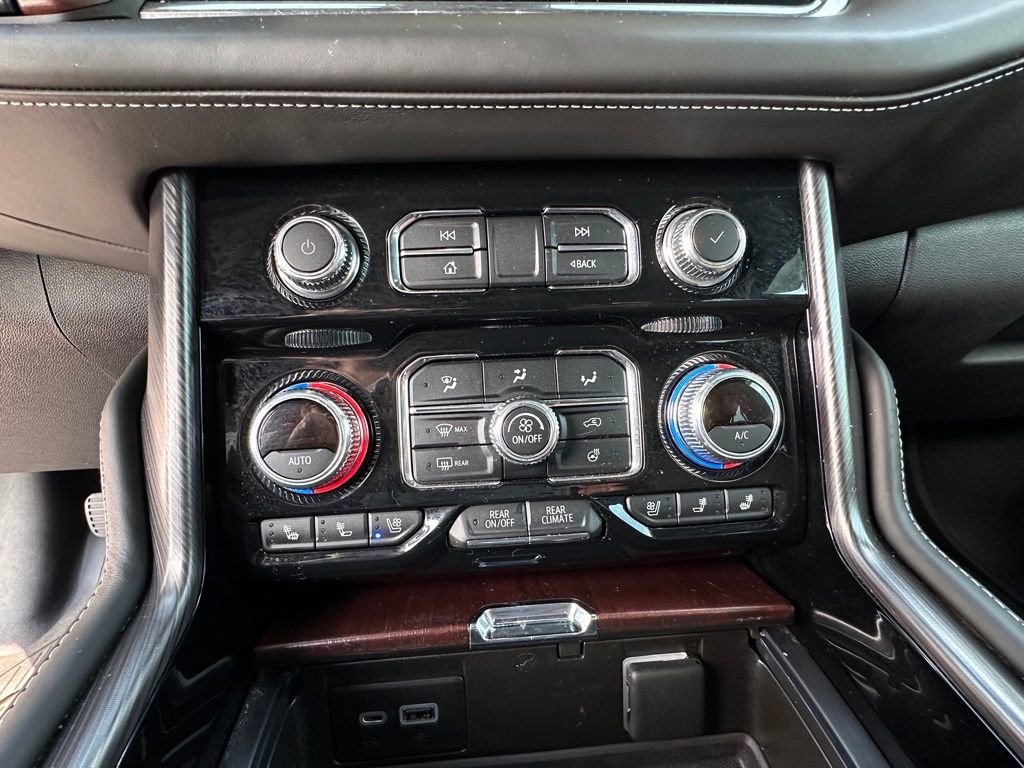 Used 2023 GMC Yukon Denali Ultimate AWD/4WD image 35