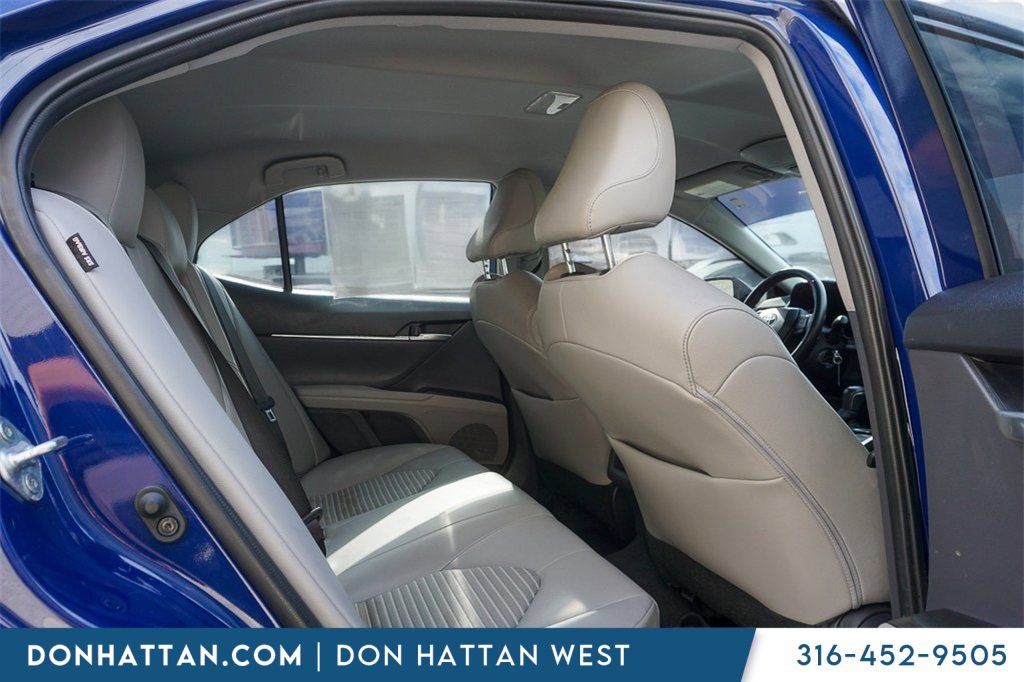 Used 2023 Toyota Camry SE w/ Cold Weather Package image 21