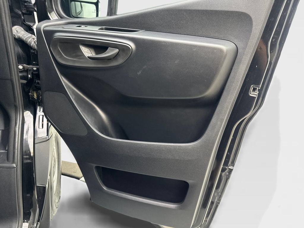 Used 2024 Mercedes-Benz Sprinter 2500 image 40